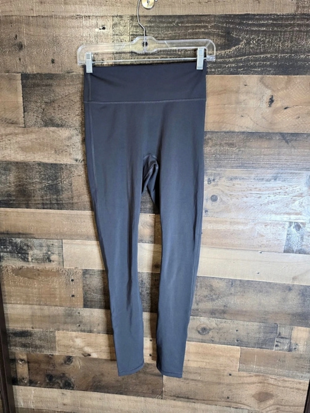 Fabletics Motion365 High-Waisted Legging High-Waisted Leggings Gray